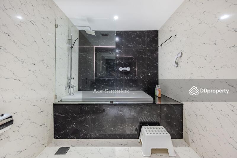 For Rent - State Tower, Bangkok