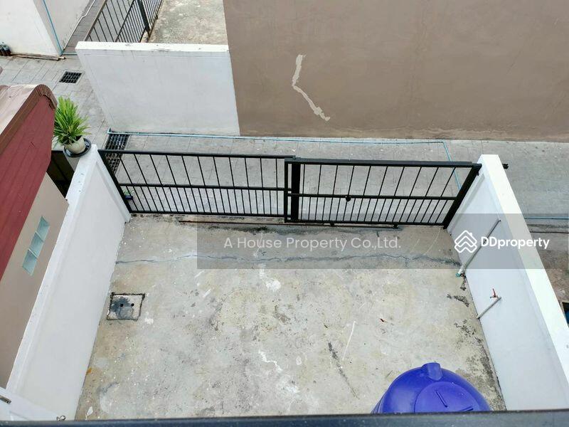 For Rent - Commercial building for rent, 3 floors, near Pinthong Industrial Estate, Chon Buri