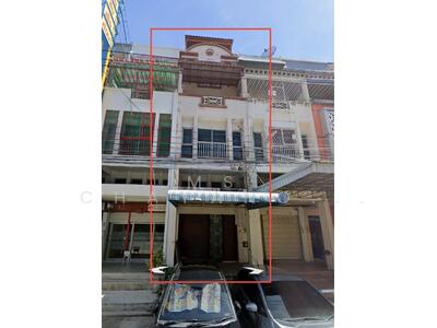 ขาย - ขายอาคารพาณิชย์ 4 ชั้น หมู่บ้านสินธานี-รามอินทรา, กรุงเทพ