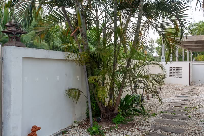 3 Storey House For Sale Near The Beach Hua Hin Soi 9/1 For Sale, Prachuap Khiri Khan, Hua Hin, Hua Hin, Prachuap Khiri Khan, 3 Bedrooms, 352 sqm, Villa For Sale, by สุมาลี วิไลประเสริฐ, 11890107 - DDproperty.com