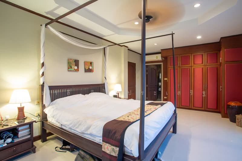 3 Storey House For Sale Near The Beach Hua Hin Soi 9/1 For Sale, Prachuap Khiri Khan, Hua Hin, Hua Hin, Prachuap Khiri Khan, 3 Bedrooms, 352 sqm, Villa For Sale, by สุมาลี วิไลประเสริฐ, 11890107 - DDproperty.com