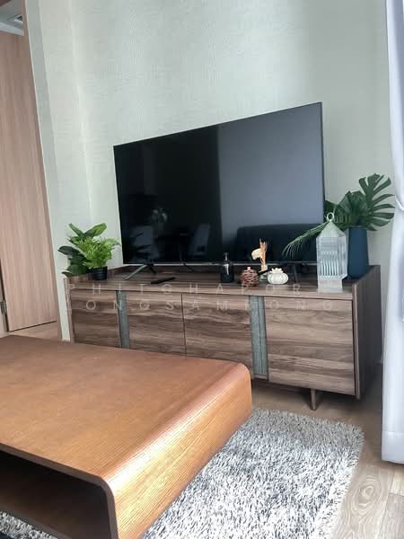 Noble Around Sukhumvit 33, Bangkok, 17 Soi Sukhumvit 33, Khlong Tan Nua, Watthana, Bangkok, 1 Bedroom, 39 sqm, Condo For Rent, by Phitchaporn Kongsamrong, 11890120 - DDproperty.com