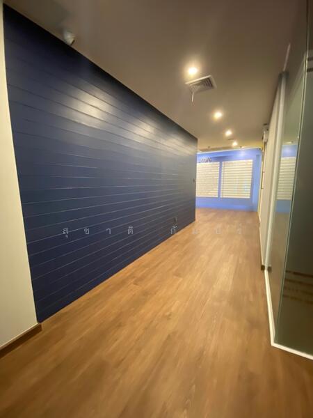 or rent, ready-made office with furniture, Bangkok, ซอยรัชดาภิเษก 18, Huai Khwang, Bangkok, , 8 sqm, Office Space For Rent, by Suchart Gambhir, 11890248 - DDproperty.com