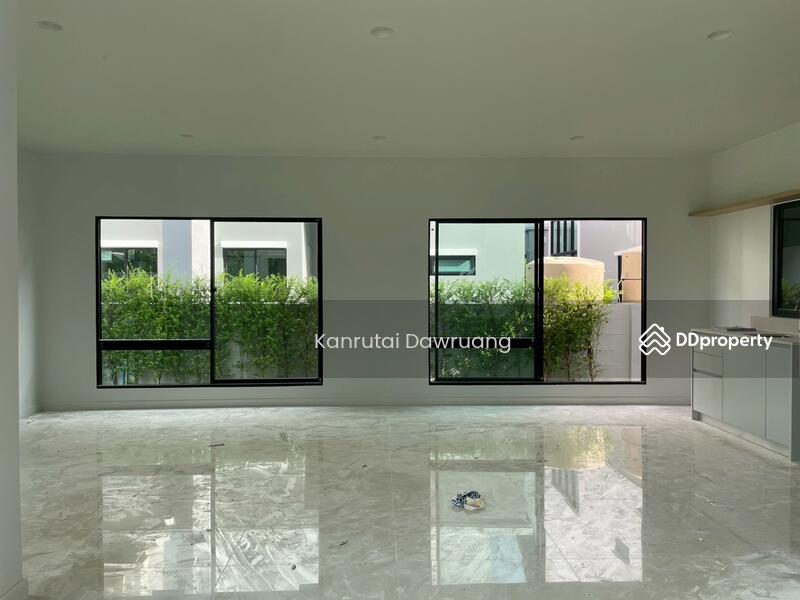 For Sale - Burasiri Panyaintra, Bangkok