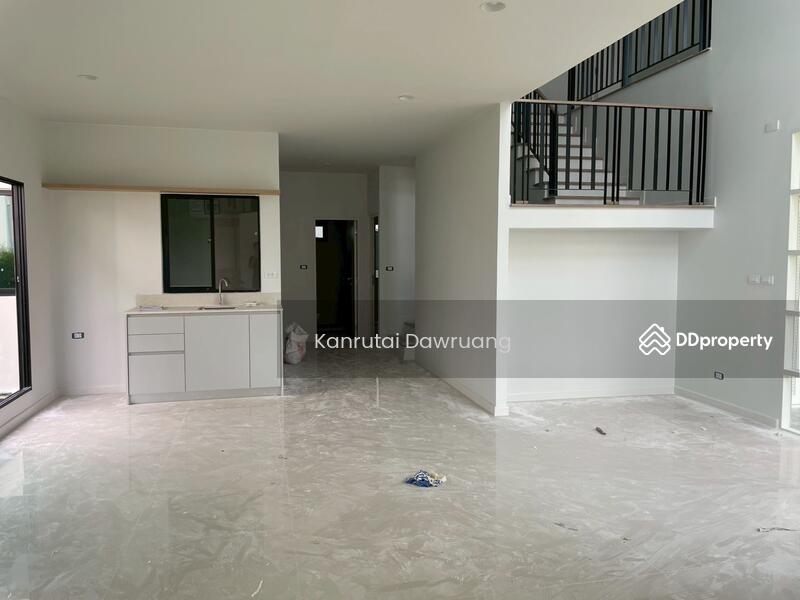 For Sale - Burasiri Panyaintra, Bangkok
