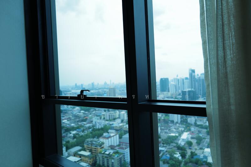 The Esse Sukhumvit 36, Bangkok, Soi Sukhumvit 36, Sukhumvit Road, Phra Kanong, Khlong Toei, Bangkok, 1 Bedroom, 43 sqm, Condo For Sale, by ชารียา พรหมจักร, 11890441 - DDproperty.com