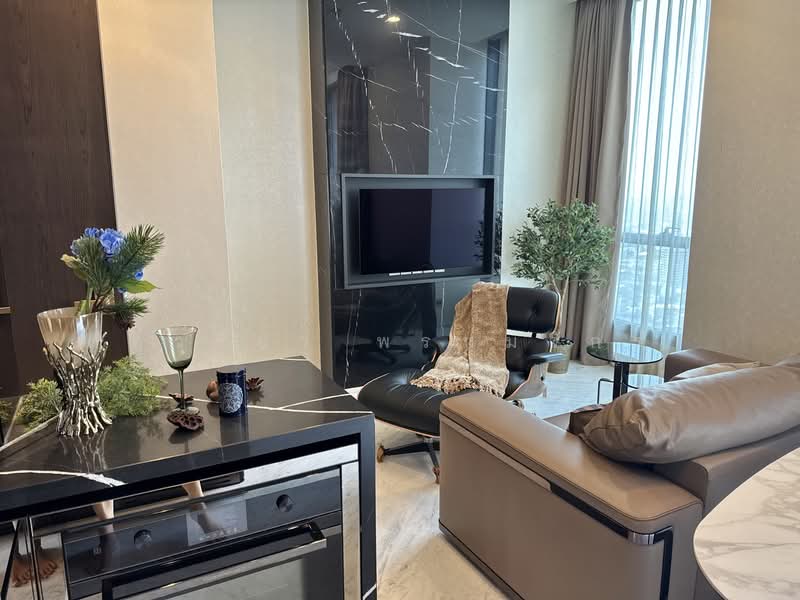 The Esse Sukhumvit 36, Bangkok, Soi Sukhumvit 36, Sukhumvit Road, Phra Kanong, Khlong Toei, Bangkok, 1 Bedroom, 43 sqm, Condo For Sale, by ชารียา พรหมจักร, 11890441 - DDproperty.com