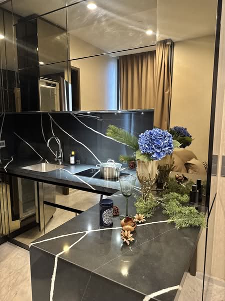 The Esse Sukhumvit 36, Bangkok, Soi Sukhumvit 36, Sukhumvit Road, Phra Kanong, Khlong Toei, Bangkok, 1 Bedroom, 43 sqm, Condo For Sale, by ชารียา พรหมจักร, 11890441 - DDproperty.com