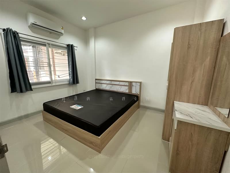 ให้เช่าทาวน์โฮม ม.เซนสิริสปอร์ต แหลมฉบัง ศรีราชา, Chon Buri (Pattaya), Thung Suk La, Si Racha, Chon Buri (Pattaya), 2 Bedrooms, 65 sqm, Townhouse For Rent, by Dusit Saengfa, 11890477 - DDproperty.com