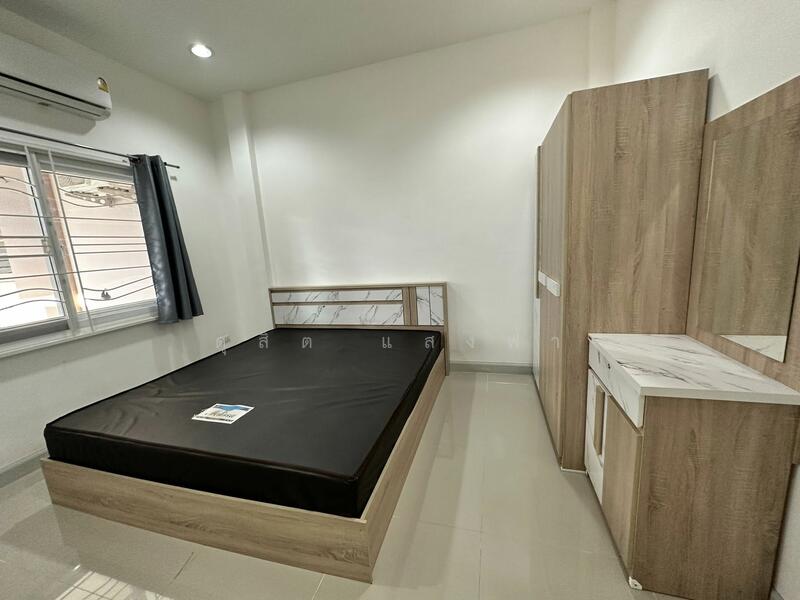 ให้เช่าทาวน์โฮม ม.เซนสิริสปอร์ต แหลมฉบัง ศรีราชา, Chon Buri (Pattaya), Thung Suk La, Si Racha, Chon Buri (Pattaya), 2 Bedrooms, 65 sqm, Townhouse For Rent, by Dusit Saengfa, 11890477 - DDproperty.com