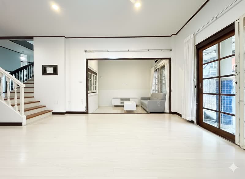 Taweewattana Villa, Bangkok, Chong Nonsi, Yan Nawa, Bangkok, 5 Bedrooms, 300 sqm, Townhouse For Sale, by คุณรวีวรรณ อู่เงิน, 11890531 - DDproperty.com