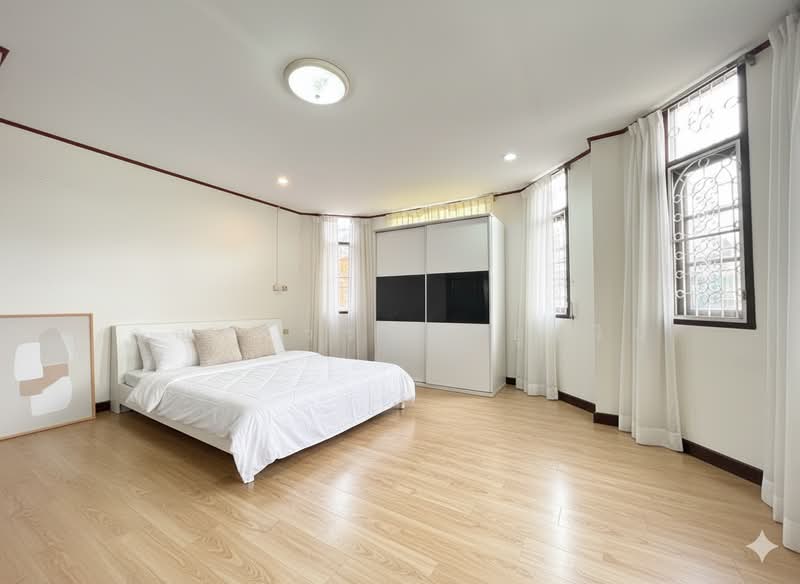 Taweewattana Villa, Bangkok, Chong Nonsi, Yan Nawa, Bangkok, 5 Bedrooms, 300 sqm, Townhouse For Sale, by คุณรวีวรรณ อู่เงิน, 11890531 - DDproperty.com