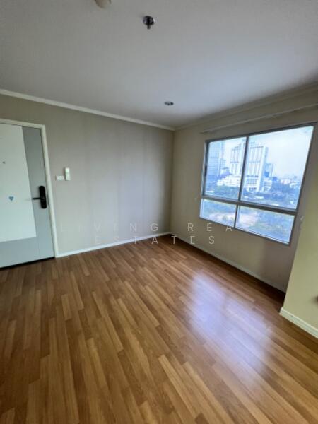 Lumpini Park Rama 9-Ratchada, Bangkok, 888 Chaturathit Road, Bang Kapi, Huai Khwang, Bangkok, 1 Bedroom, 38 sqm, Condo For Sale, by Living Real Estates, 11891327 - DDproperty.com