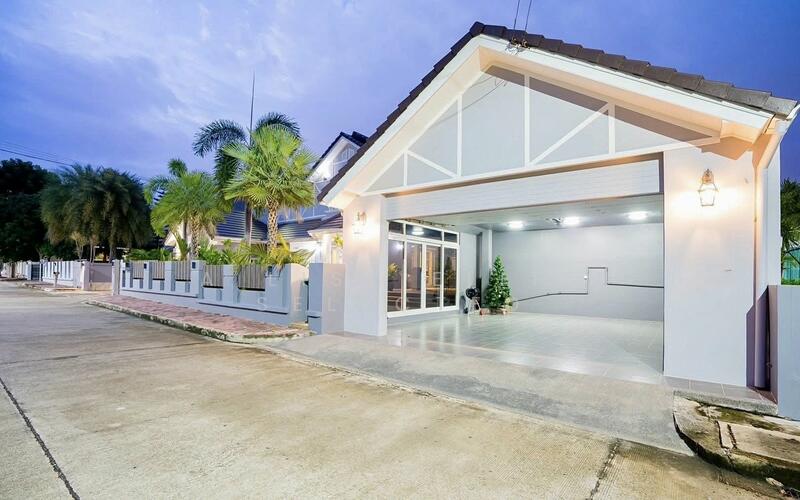 Spacious Pool Villa - Soi Tungklom Talman, Chon Buri (Pattaya), Nong Pru, Bang Lamung (Pattaya), Chon Buri (Pattaya), 5 Bedrooms, 672 sqm, Villa For Rent, by A LIST ELITE SELECTED, 11891428 - DDproperty.com