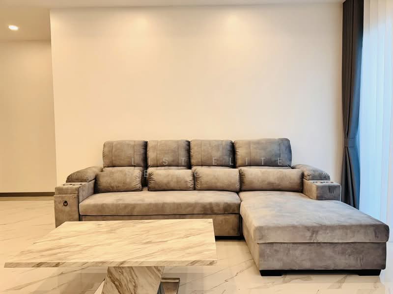 Private Pool Villa - Just 1 km from Jomtien Beach, , 4 Bedrooms, 288 sqm, Villa For Sale, by A LIST ELITE SELECTED, 11891436 - DDproperty.com