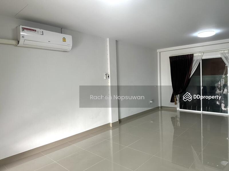For Sale - sale, 2-storey townhouse, Ban Phru location, Hat Yai (no flooding), 3 bedrooms,, Songkhla