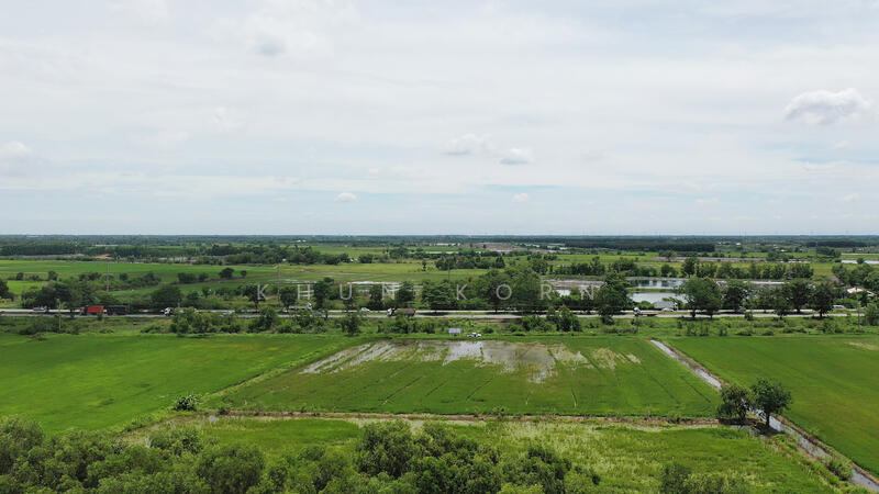 For Sale - ขาย ที่ดินถนนฉะเชิงเทรา-กบินทร์บุรี ติดถนนทางหลวงแผ่นดินหมายเลข 304, Chachoengsao