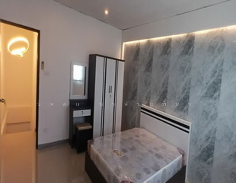 For Sale - ขายทาวโฮมถนนรัตนาธิเบศใกล้วงศ์สว่างบางซื่อเดินมาขึ้นBTSได้, Bangkok