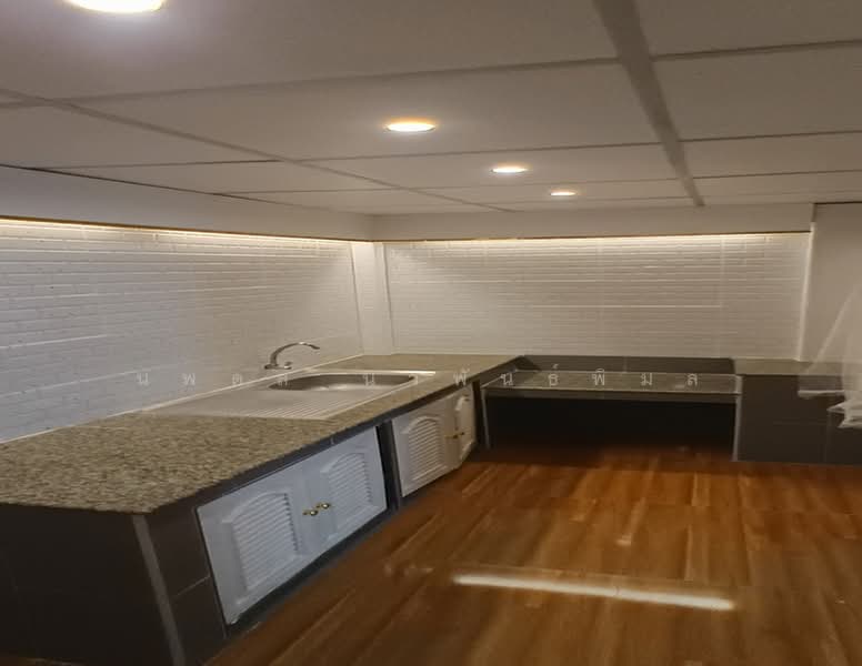 ลด2แสน4ห้องนอนขายทาวโฮมใกล้บางซื่อพิบูลสงคราม16ใกล้มหาลัยพระนครเหนือสไตล์บ้านแฝด, Bangkok, ฟรีเฟอร์ทั้งหลัง แอร์ใหม่, Wong Sawang, Bang Sue, Bangkok, 4 Bedrooms, 132 sqm, Townhouse For Sale, by นพดล นวพันธ์พิมล, 11892217 - DDproperty.com