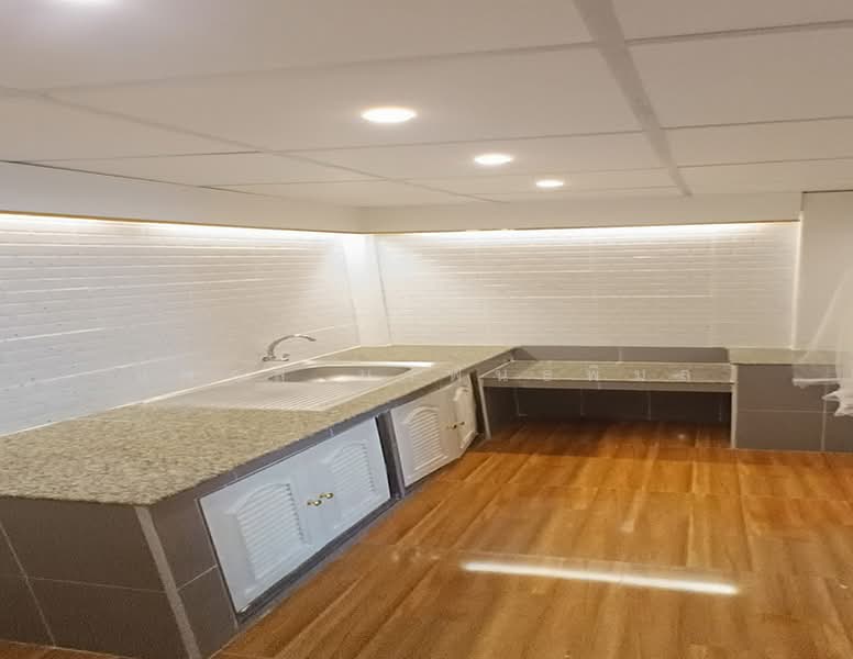 For Sale - ขายทาวโฮมถนนรัตนาธิเบศใกล้วงศ์สว่างบางซื่อเดินมาขึ้นBTSได้, Bangkok