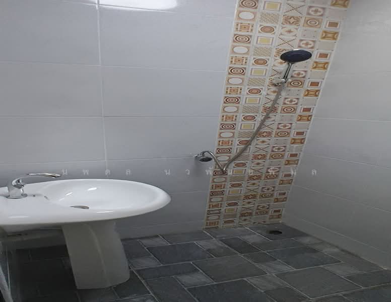 ขาย - ขายทาวโฮมถนนรัตนาธิเบศใกล้วงศ์สว่างบางซื่อเดินมาขึ้นBTSได้, กรุงเทพ