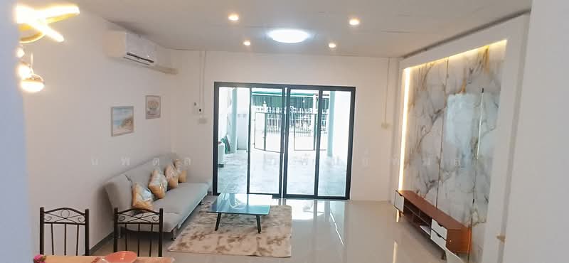 For Sale - ขายทาวโฮมถนนรัตนาธิเบศใกล้วงศ์สว่างบางซื่อเดินมาขึ้นBTSได้, Bangkok