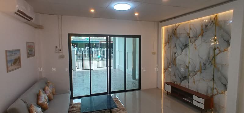 For Sale - ขายทาวโฮมถนนรัตนาธิเบศใกล้วงศ์สว่างบางซื่อเดินมาขึ้นBTSได้, Bangkok