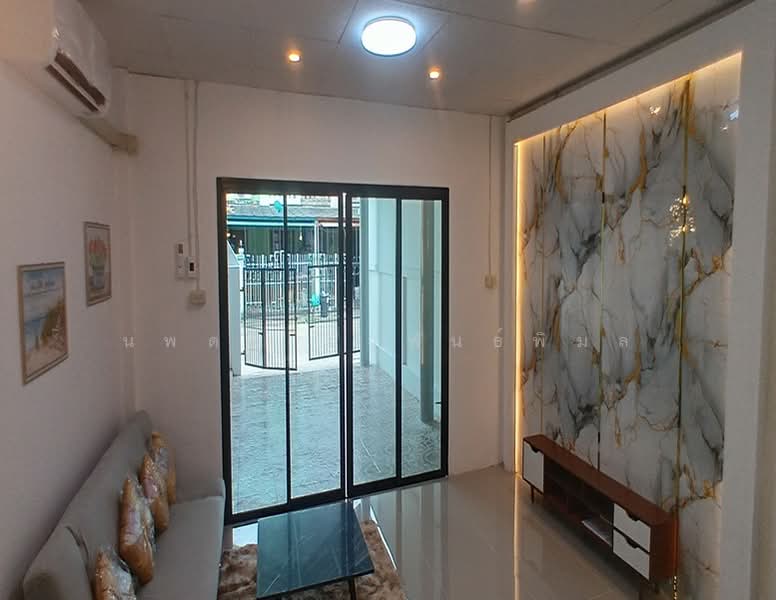 For Sale - ขายทาวโฮมถนนรัตนาธิเบศใกล้วงศ์สว่างบางซื่อเดินมาขึ้นBTSได้, Bangkok