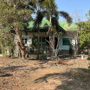 ขาย - บ้านพร้อมที่ดิน 2 ไร่ บรรยากาศธรรมชาติ ใกล้ถนนเพชรเกษม – ทำเลทองชะอำ, เพชรบุรี