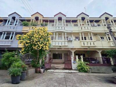 ขาย - ทาวน์โฮม 3 ชั้น สำเร็จพัฒนา ซอยวัดศรีประวัติ, นนทบุรี