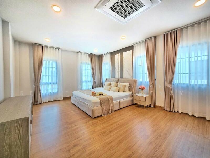 Centro Bangna, Samut Prakan, 111 Soi 3, Bang Kaeo, Bang Plee, Samut Prakan, 4 Bedrooms, 303 sqm, Single Detached House For Rent, by YTD Land&houses Real Estate Agency, 11892827 - DDproperty.com