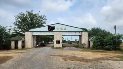 ขาย - ขายที่ดินพร้อมสิ่งปลูกสร้างบ้านชั้นเดียว ขนาด 94-2-90 ไร่ (37,890 ตร.ว.) โครงการคีรีทอง ต.ธงชัย, เพชรบุรี