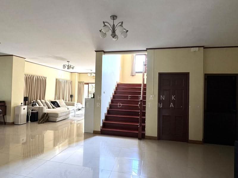 Single-Detached House in Chongnonsri, Bangkok, Chong Nonsi, Yan Nawa, Bangkok, 5 Bedrooms, 373 sqm, Single Detached House For Sale, by Knight Frank Chartered (Thailand) Co.,Ltd, 11893378 - DDproperty.com