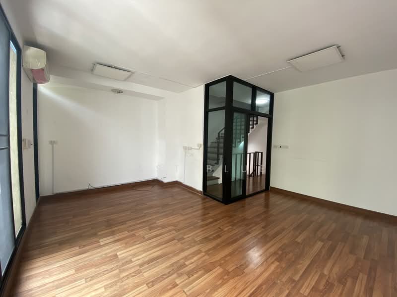 Areeya Mandarina Sukhumvit 77 : อารียา แมนดารีนา สุขุมวิท 77, กรุงเทพ, ถนนสุขุมวิท 77 (อ่อนนุช), สวนหลวง, สวนหลวง, กรุงเทพ, 225 ตร.ม., ทาวน์เฮ้าส์ ให้เช่า, โดย East Blue, 11893593 - DDproperty.com