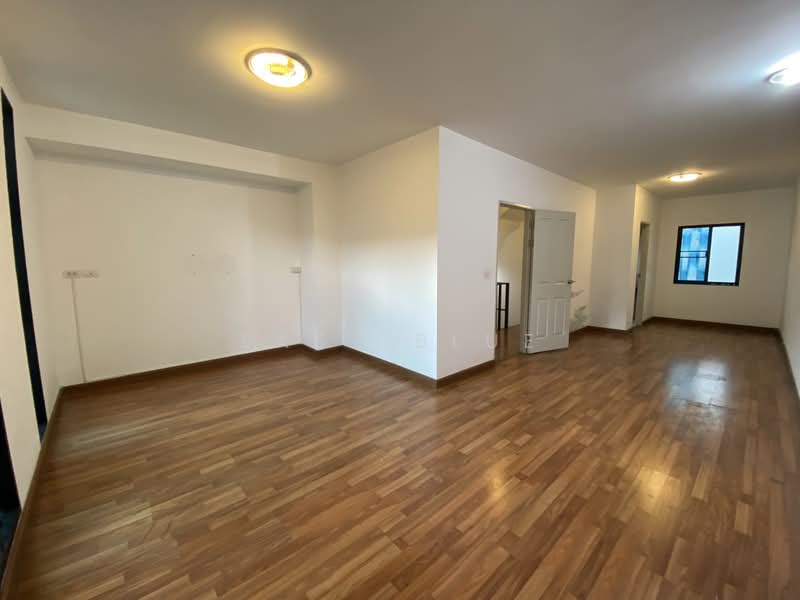 Areeya Mandarina Sukhumvit 77, Bangkok, Sukhumvit 77 Road (On Nut), Suan Luang, Suan Luang, Bangkok, 4 Bedrooms, 225 sqm, Townhouse For Rent, by East Blue, 11893593 - DDproperty.com