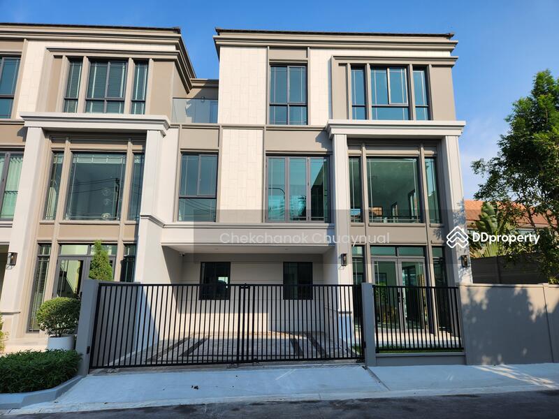 ขาย - Baan Klang Muang Classe Ratchayothin : บ้านกลางเมือง คลาสเซ่ รัชโยธิน, กรุงเทพ