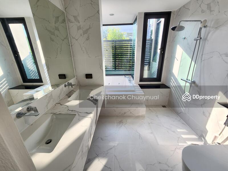 ขาย - Baan Klang Muang Classe Ratchayothin : บ้านกลางเมือง คลาสเซ่ รัชโยธิน, กรุงเทพ