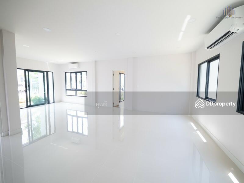 For Sale - CENTRO Thawiwatthana, Bangkok
