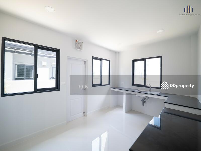 For Sale - CENTRO Thawiwatthana, Bangkok