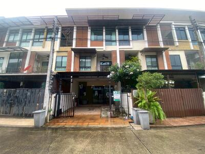 ขาย - Six Nature Vibha 60 : ซิกเนเจอร์ วิภา 60, กรุงเทพ