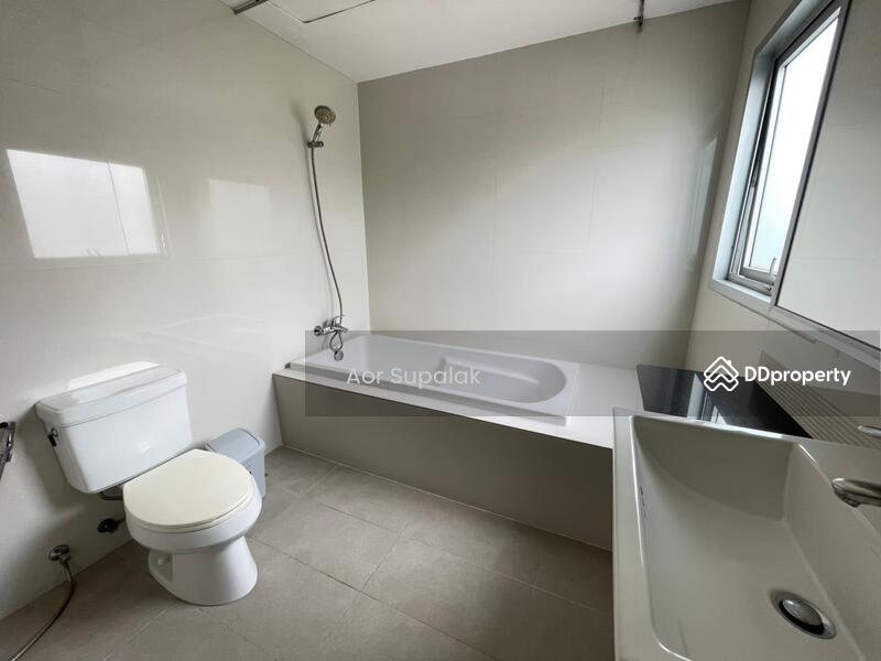 For Rent - P.W.T. Mansion, Bangkok