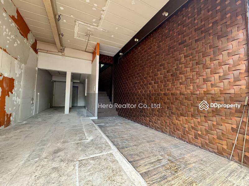 For Rent - For Rent Bangkok Shophouse Naradhiwas Rajanagarindra Rd. BTS Saint Louis BRE25095, Bangkok