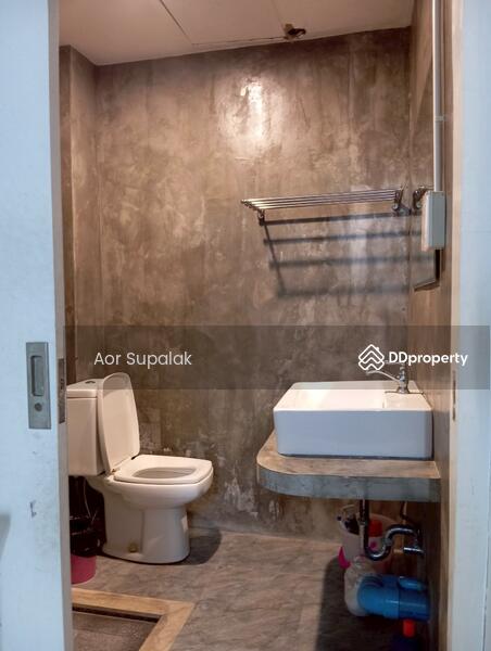 For Rent - 5 Bedrooms Commercial Building for Rent, Bangkok