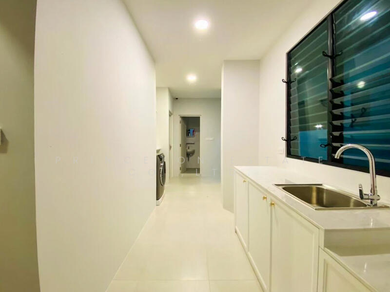 Nantawan Rama 9 - New Krungthepkreetha, Bangkok, Saphan Sung, Saphan Sung, Bangkok, 4 Bedrooms, 303 sqm, Single Detached House For Rent, by Princeton Estate Co.,Ltd., 11894418 - DDproperty.com