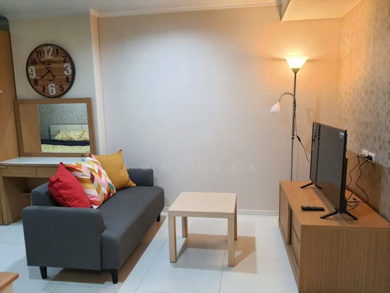 Lumpini Ville Sukhumvit 77, Bangkok, Sukhumvit 77 Road, Suan Luang, Suan Luang, Bangkok, Studio, 30 sqm, Condo For Rent, by Agentbkk, 11894484 - DDproperty.com