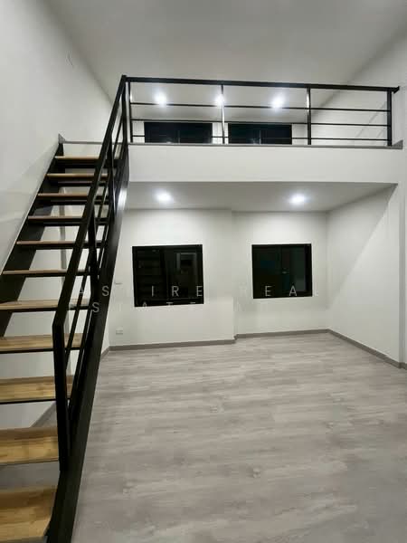 ทาวน์เฮาส์ 2 ชั้น รีโนเวทใหม่, Bangkok, Bang Chak, Phra Khanong, Bangkok, 2 Bedrooms, 140 sqm, Townhouse For Sale, by Aspire Real Estate Agency Co., Ltd., 11894835 - DDproperty.com