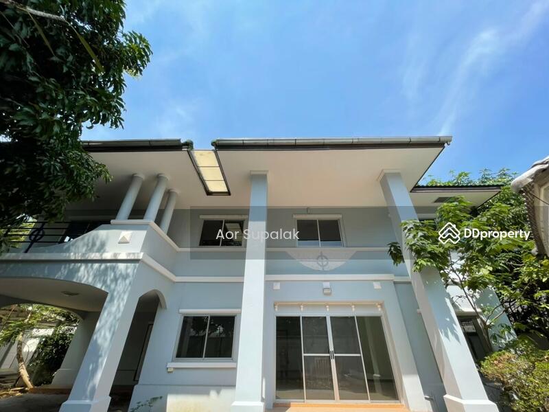 ให้เช่า - House for Rent 4 Bedrooms near BTS Bang Chak, กรุงเทพ