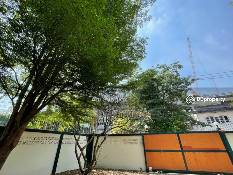 ให้เช่า - House for Rent 4 Bedrooms near BTS Bang Chak, กรุงเทพ