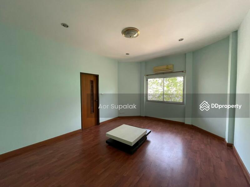 ให้เช่า - House for Rent 4 Bedrooms near BTS Bang Chak, กรุงเทพ
