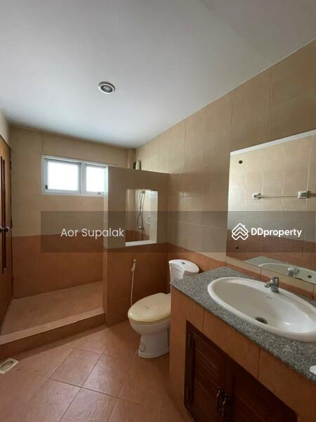 ให้เช่า - House for Rent 4 Bedrooms near BTS Bang Chak, กรุงเทพ